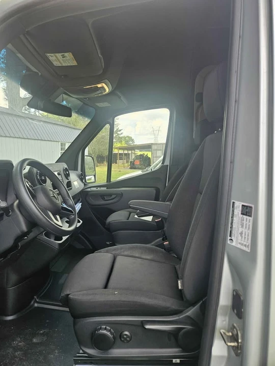 2024 Mercedes-Benz VS30 Sprinter - Image 5 of 8