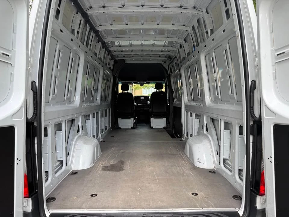 2024 Mercedes-Benz VS30 Sprinter - Image 12 of 20
