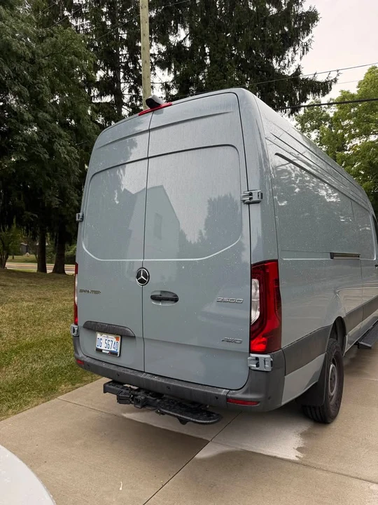 2024 Mercedes-Benz VS30 Sprinter - Image 2 of 8