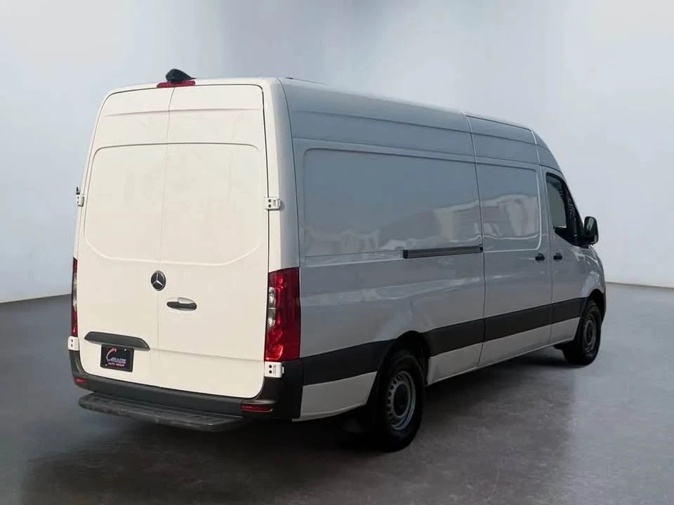2024 Mercedes-Benz VS30 Sprinter - Image 3 of 15
