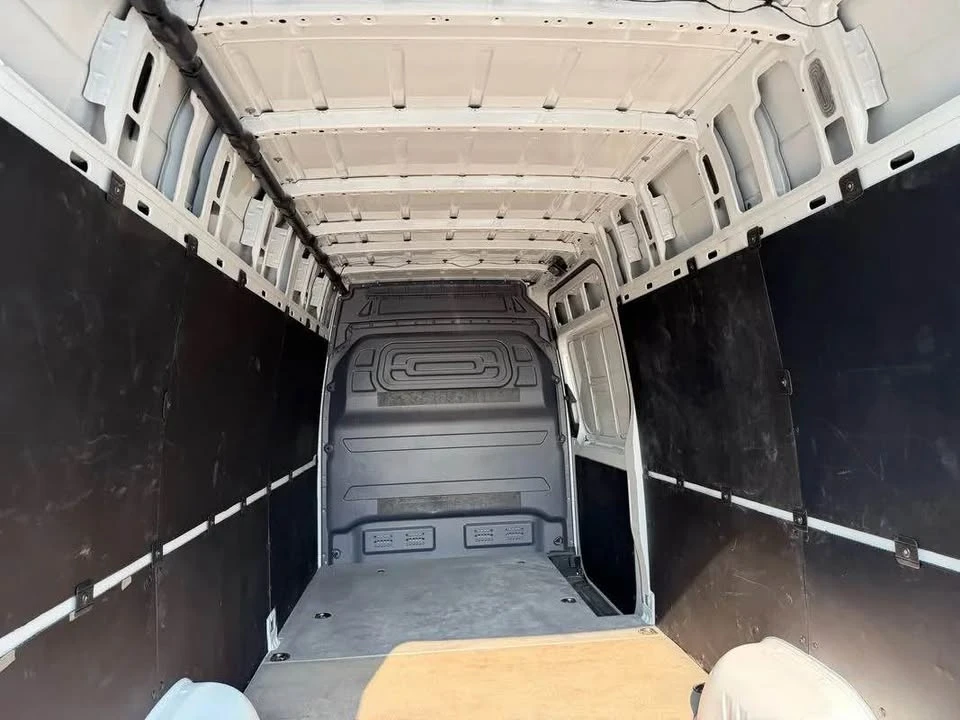 2024 Mercedes-Benz VS30 Sprinter - Image 15 of 15