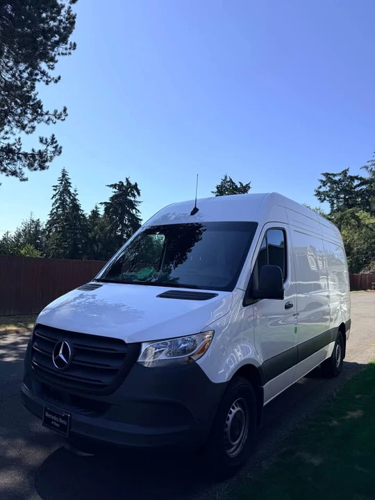 2024 Mercedes-Benz VS30 Sprinter - Image 2 of 7