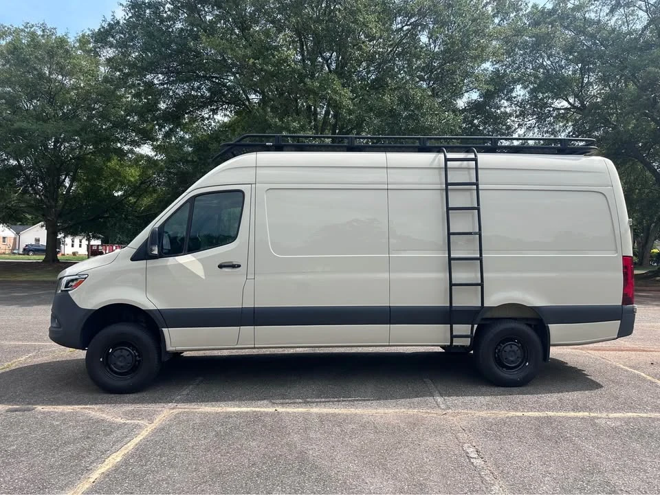 2024 Mercedes-Benz VS30 Sprinter - Image 3 of 16