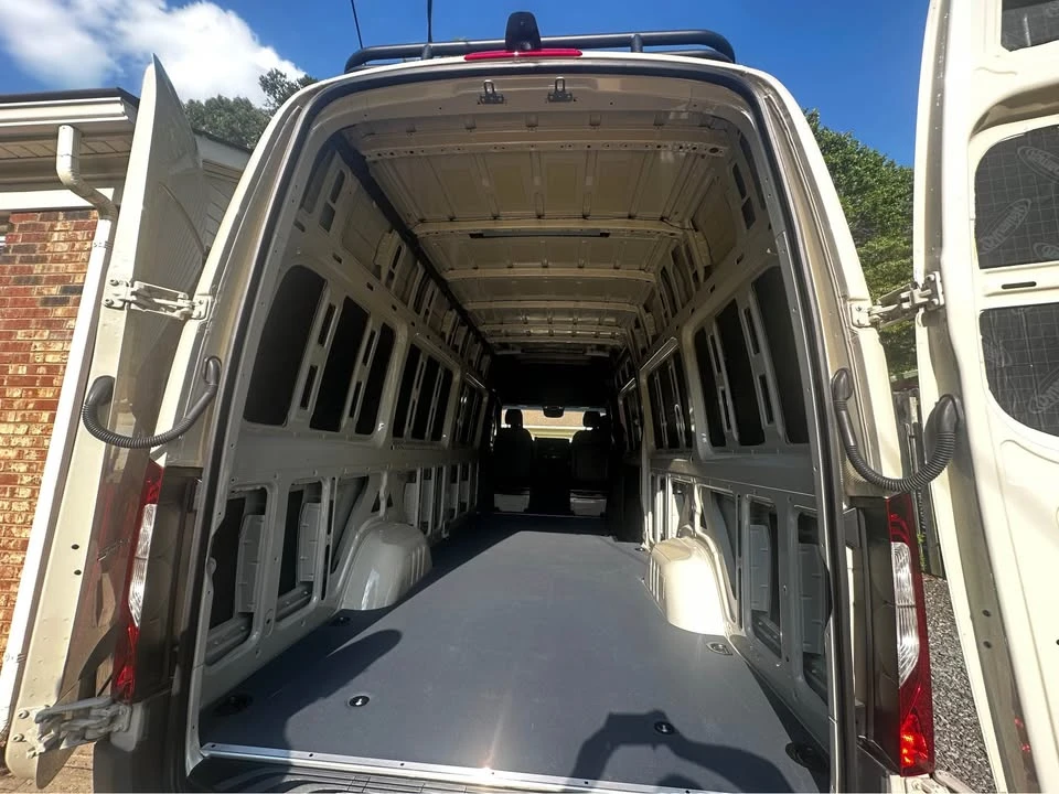 2024 Mercedes-Benz VS30 Sprinter - Image 13 of 16