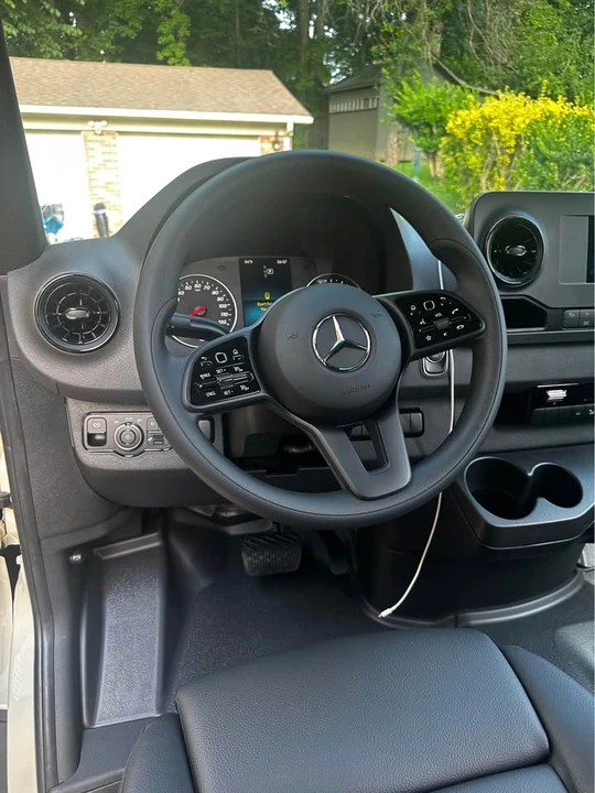 2024 Mercedes-Benz VS30 Sprinter - Image 8 of 16