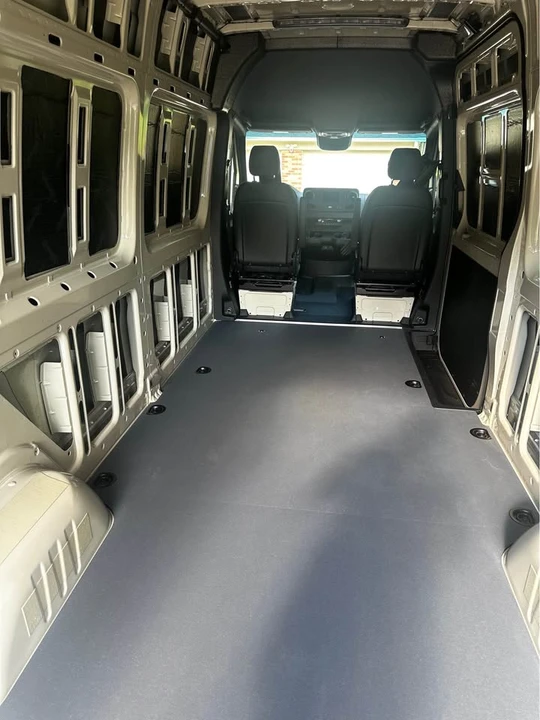 2024 Mercedes-Benz VS30 Sprinter - Image 9 of 16