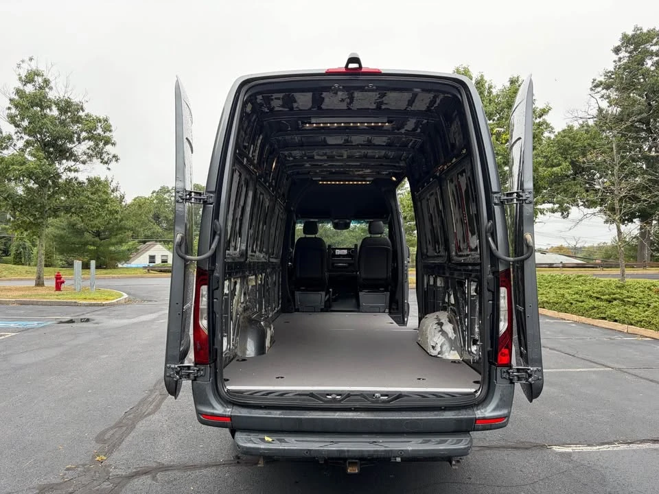 2024 Mercedes-Benz VS30 Sprinter - Image 9 of 19