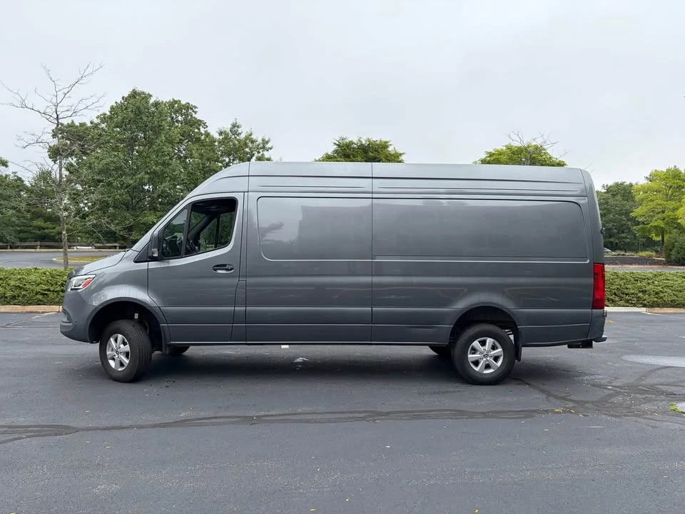 2024 Mercedes-Benz VS30 Sprinter - Image 2 of 19