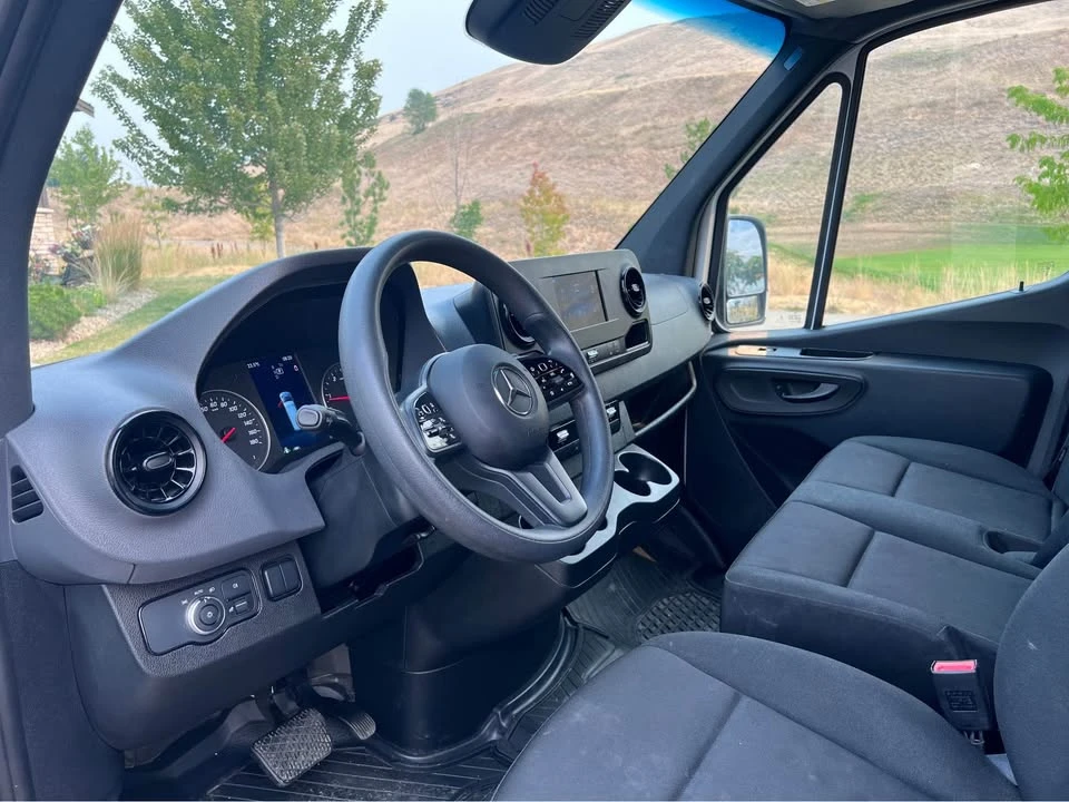 2024 Mercedes-Benz VS30 Sprinter - Image 8 of 9