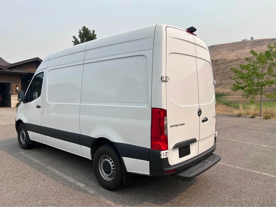 2024 Mercedes-Benz VS30 Sprinter - Image 6 of 9