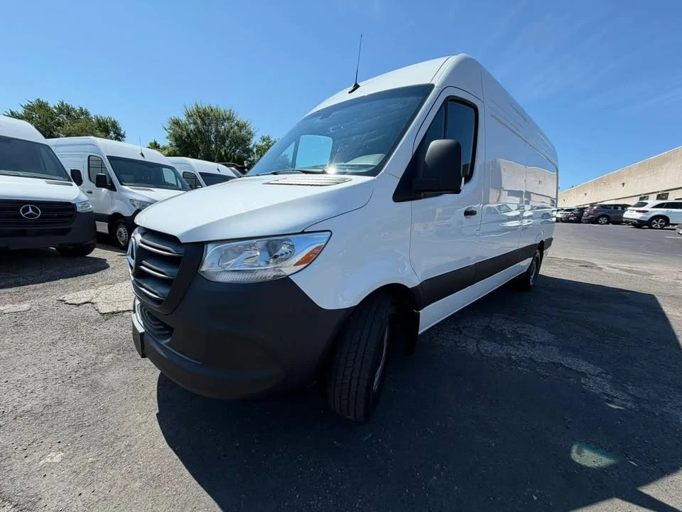 2024 Mercedes-Benz VS30 Sprinter - Image 2 of 17