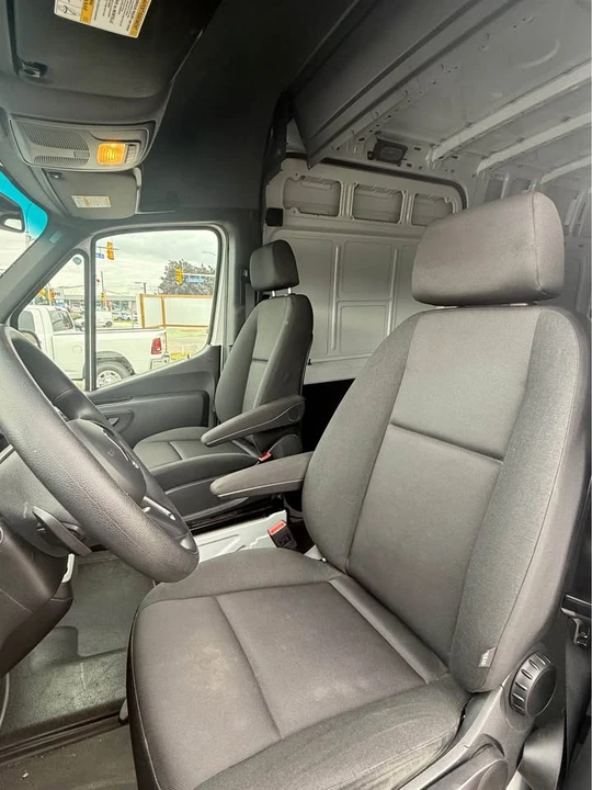 2024 Mercedes-Benz VS30 Sprinter - Image 10 of 15