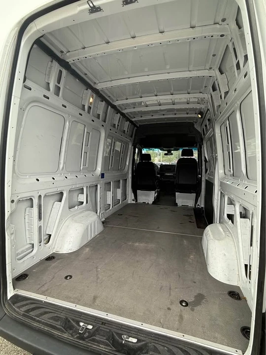 2024 Mercedes-Benz VS30 Sprinter - Image 8 of 15