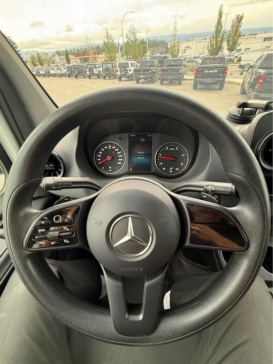 2024 Mercedes-Benz VS30 Sprinter - Image 11 of 15