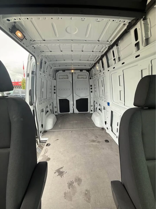 2024 Mercedes-Benz VS30 Sprinter - Image 14 of 15