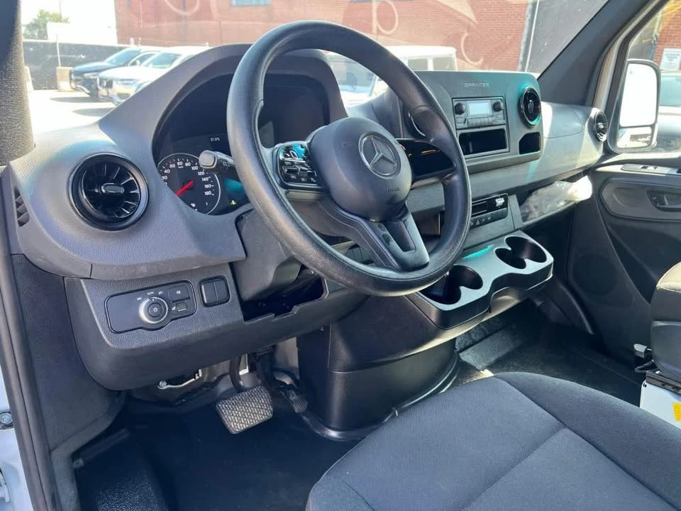 2024 Mercedes-Benz VS30 Sprinter - Image 8 of 15
