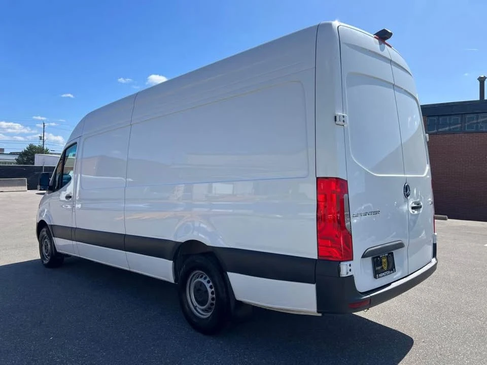 2024 Mercedes-Benz VS30 Sprinter - Image 2 of 15