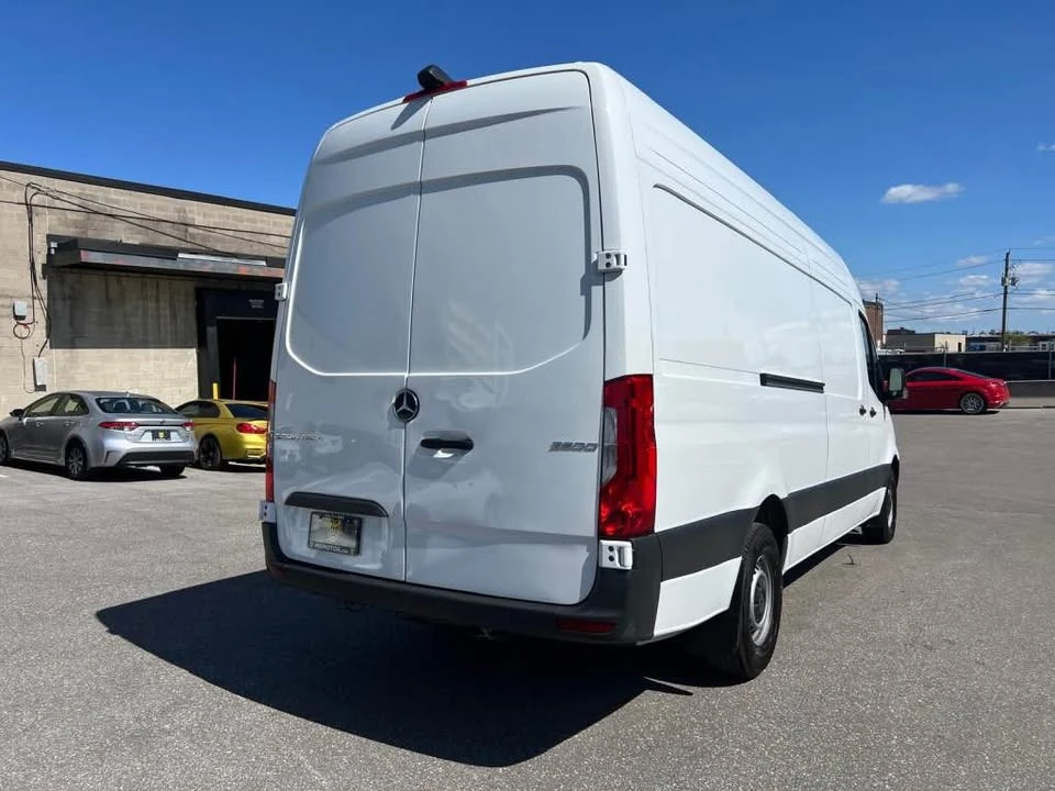 2024 Mercedes-Benz VS30 Sprinter - Image 3 of 15