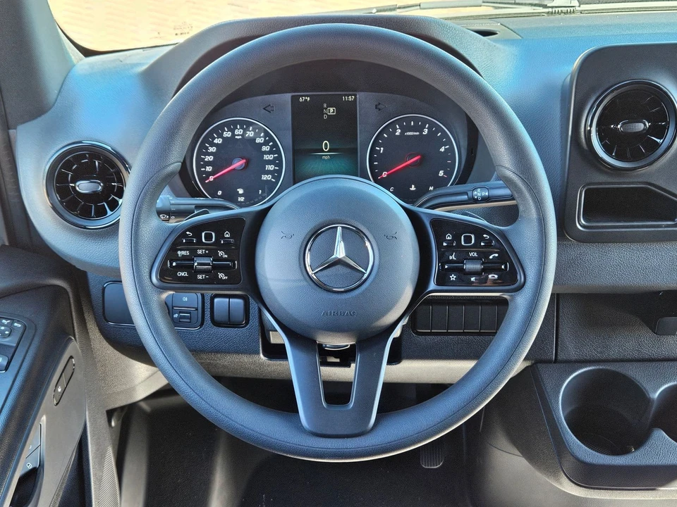 2024 Mercedes-Benz VS30 Sprinter - Image 13 of 21