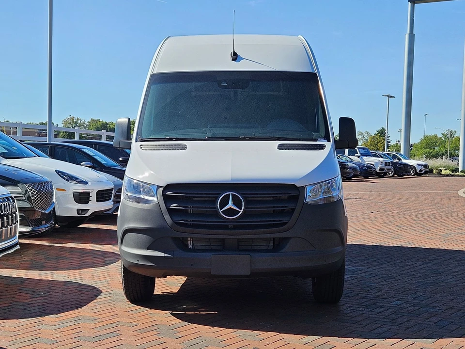 2024 Mercedes-Benz VS30 Sprinter - Image 3 of 12