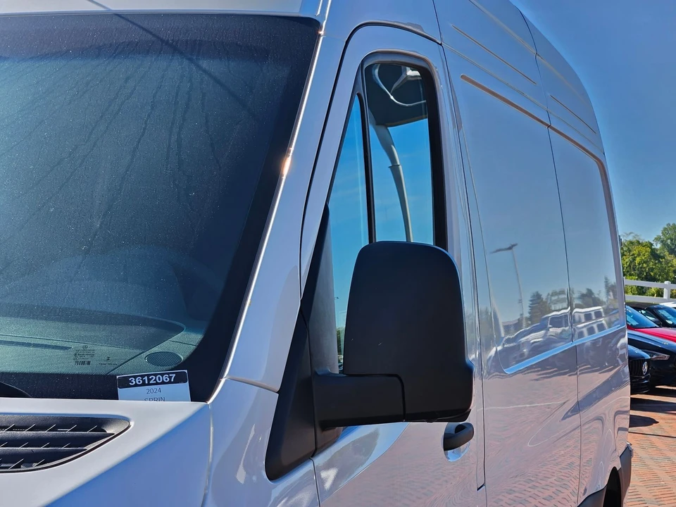 2024 Mercedes-Benz VS30 Sprinter - Image 8 of 21
