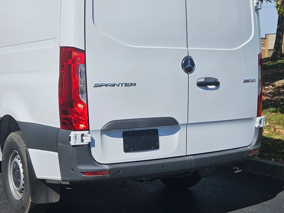 2024 Mercedes-Benz VS30 Sprinter - Image 10 of 12