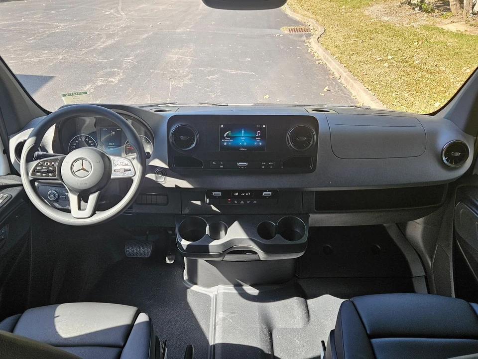 2024 Mercedes-Benz VS30 Sprinter - Image 12 of 12
