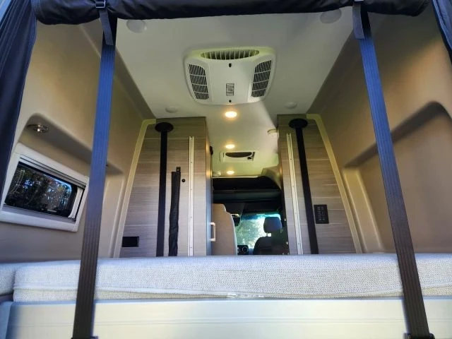 2024 Mercedes-Benz VS30 Sprinter - Image 19 of 21