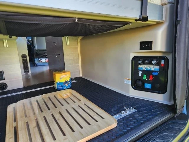 2024 Mercedes-Benz VS30 Sprinter - Image 14 of 21
