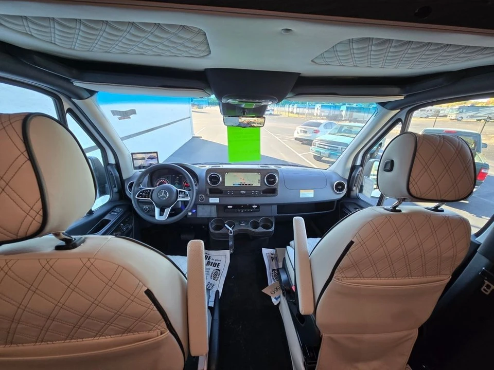 2024 Mercedes-Benz VS30 Sprinter - Image 7 of 12