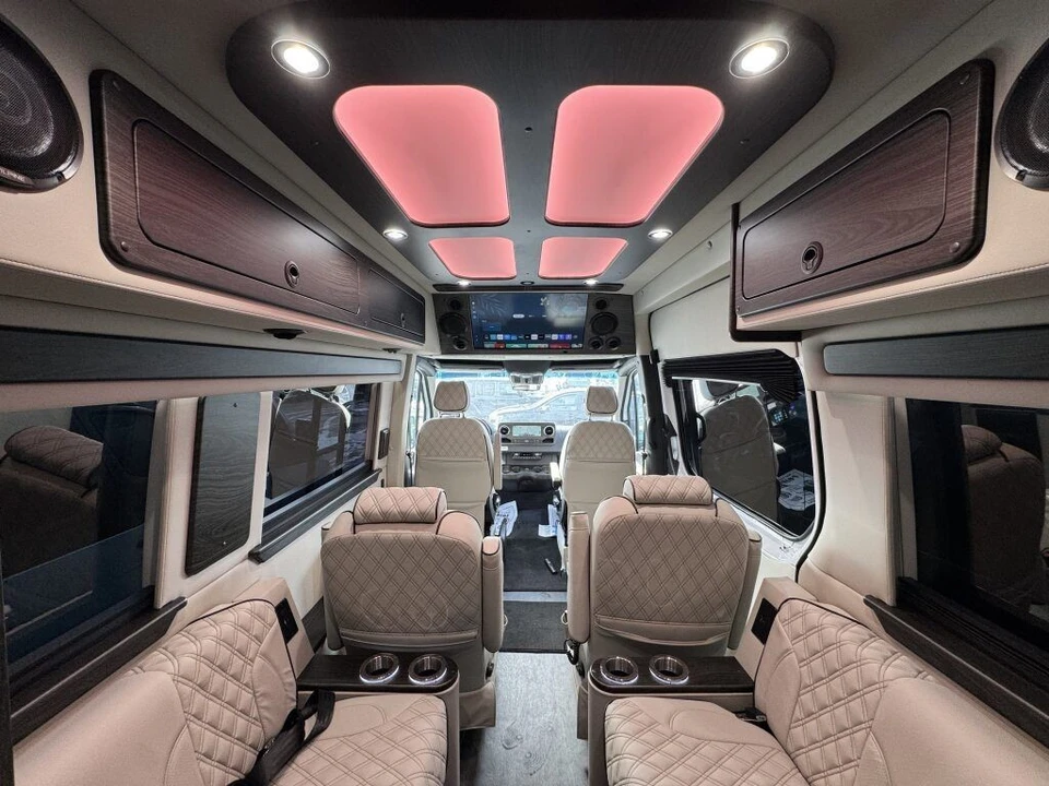 2024 Mercedes-Benz VS30 Sprinter - Image 4 of 12