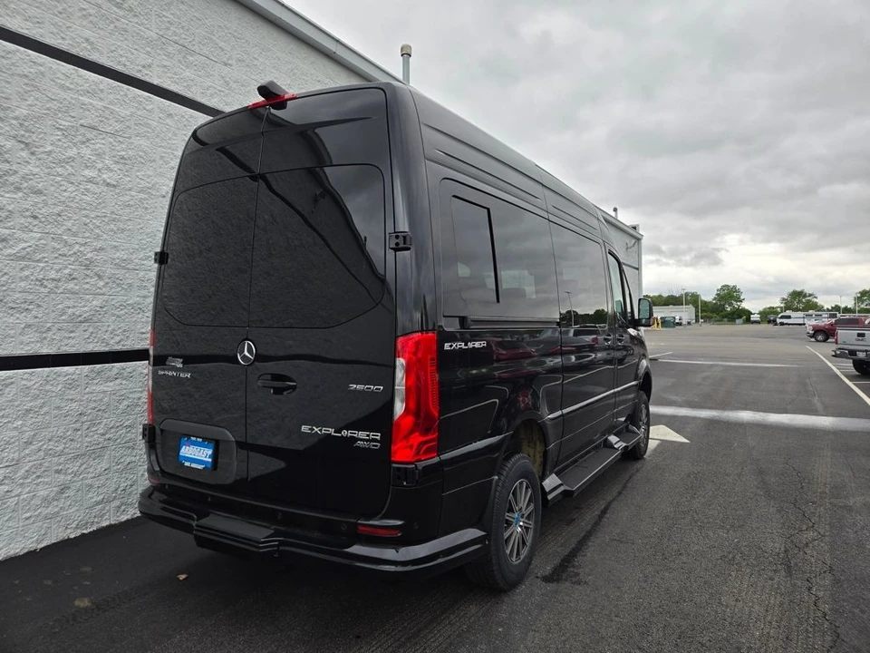 2024 Mercedes-Benz VS30 Sprinter - Image 3 of 21