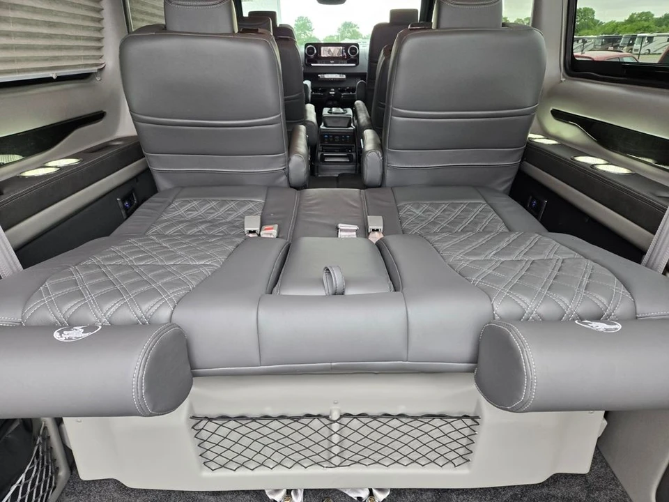 2024 Mercedes-Benz VS30 Sprinter - Image 7 of 21