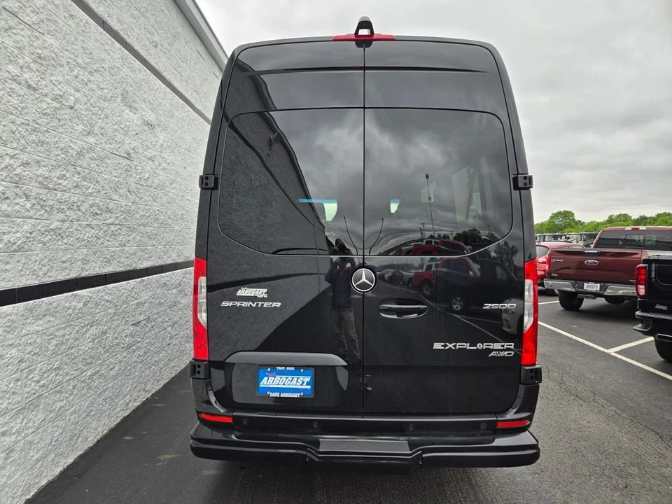 2024 Mercedes-Benz VS30 Sprinter - Image 4 of 12
