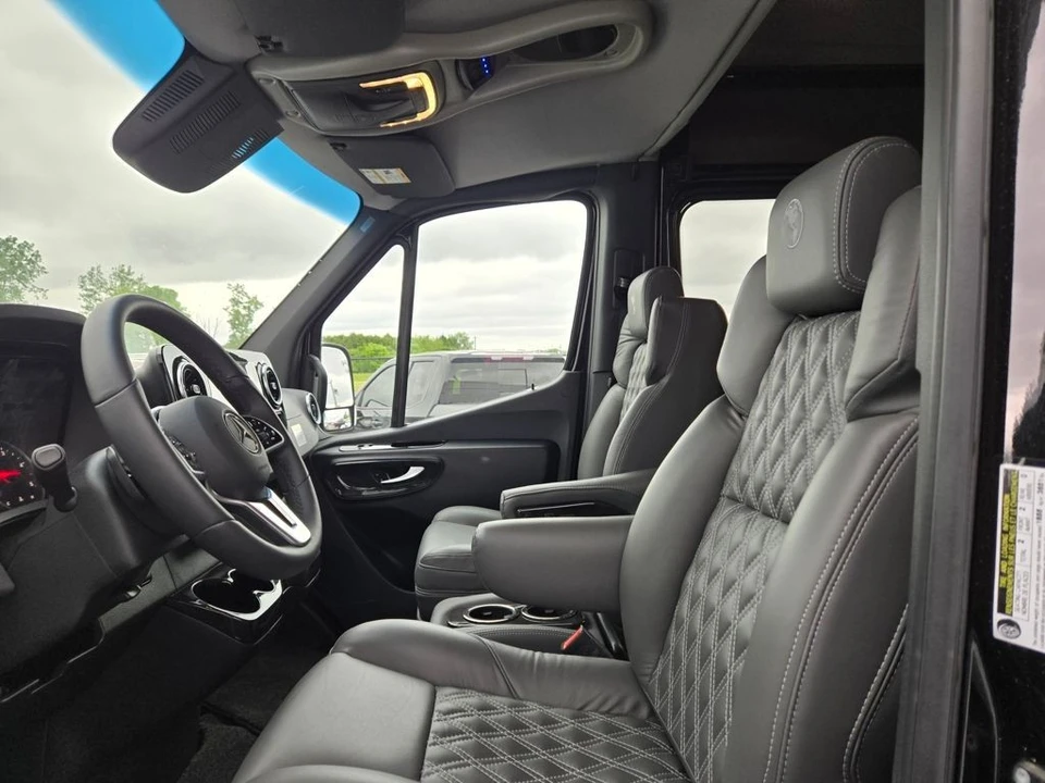 2024 Mercedes-Benz VS30 Sprinter - Image 13 of 21