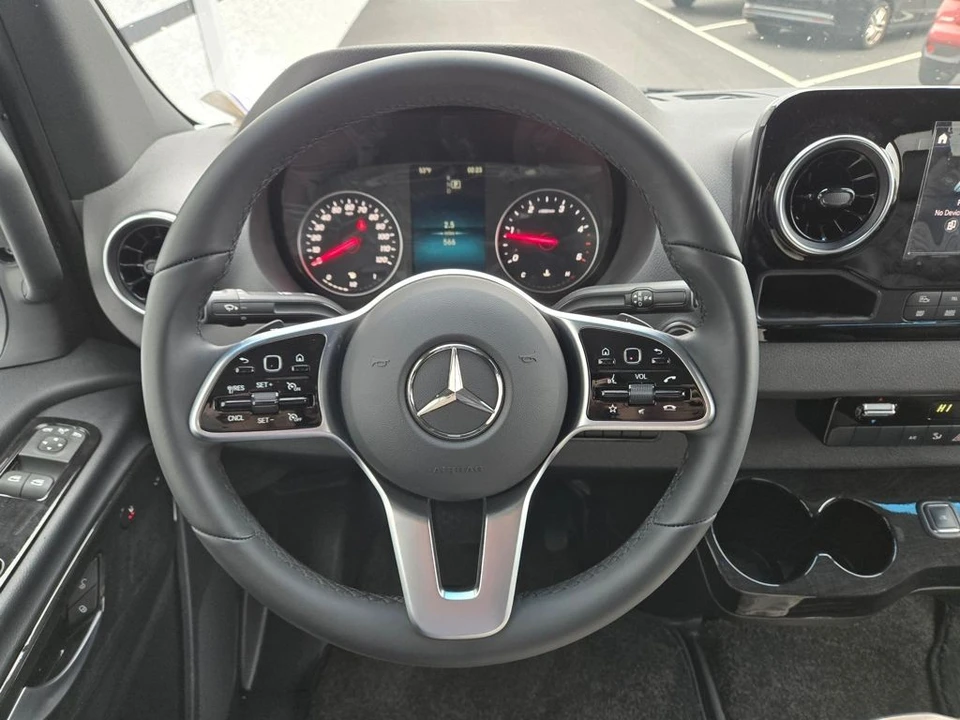 2024 Mercedes-Benz VS30 Sprinter - Image 17 of 21