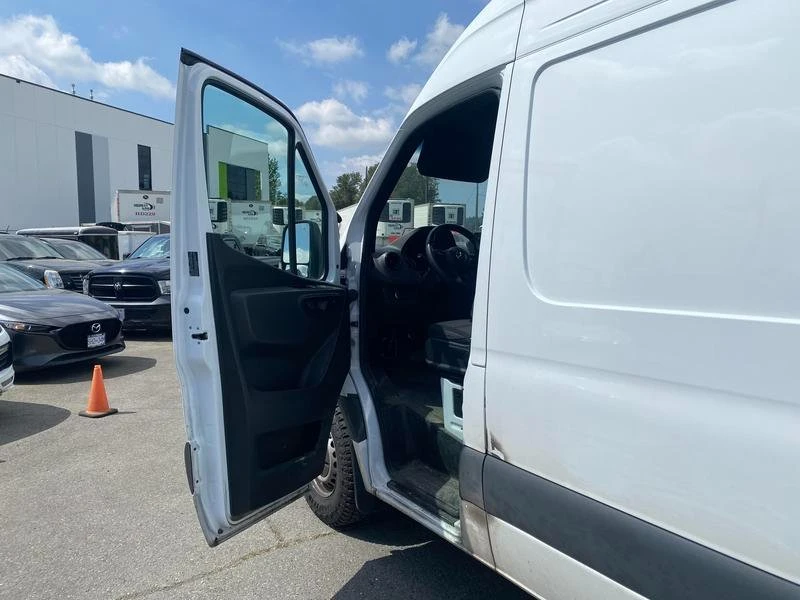 2024 Mercedes-Benz VS30 Sprinter - Image 10 of 20