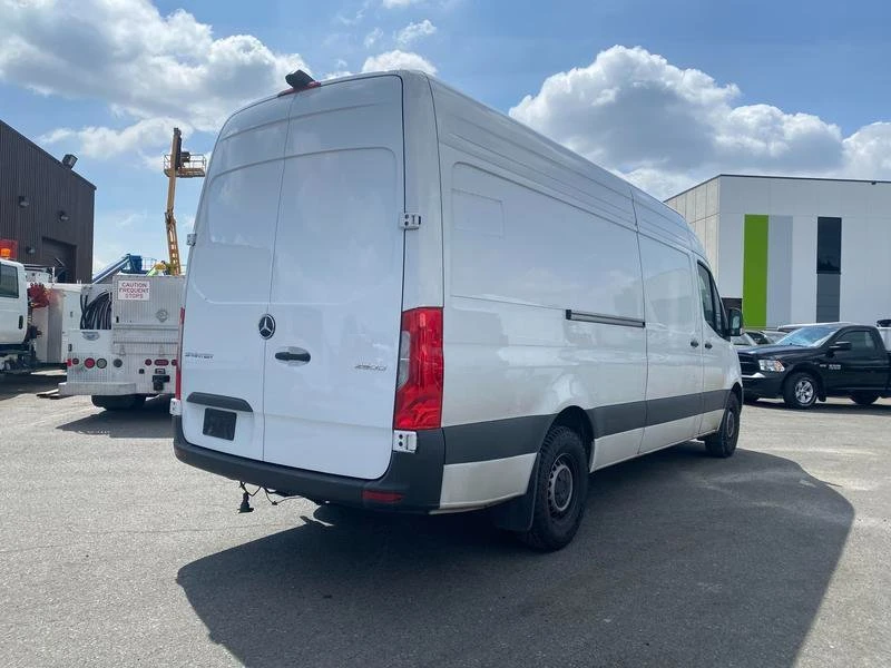 2024 Mercedes-Benz VS30 Sprinter - Image 4 of 20