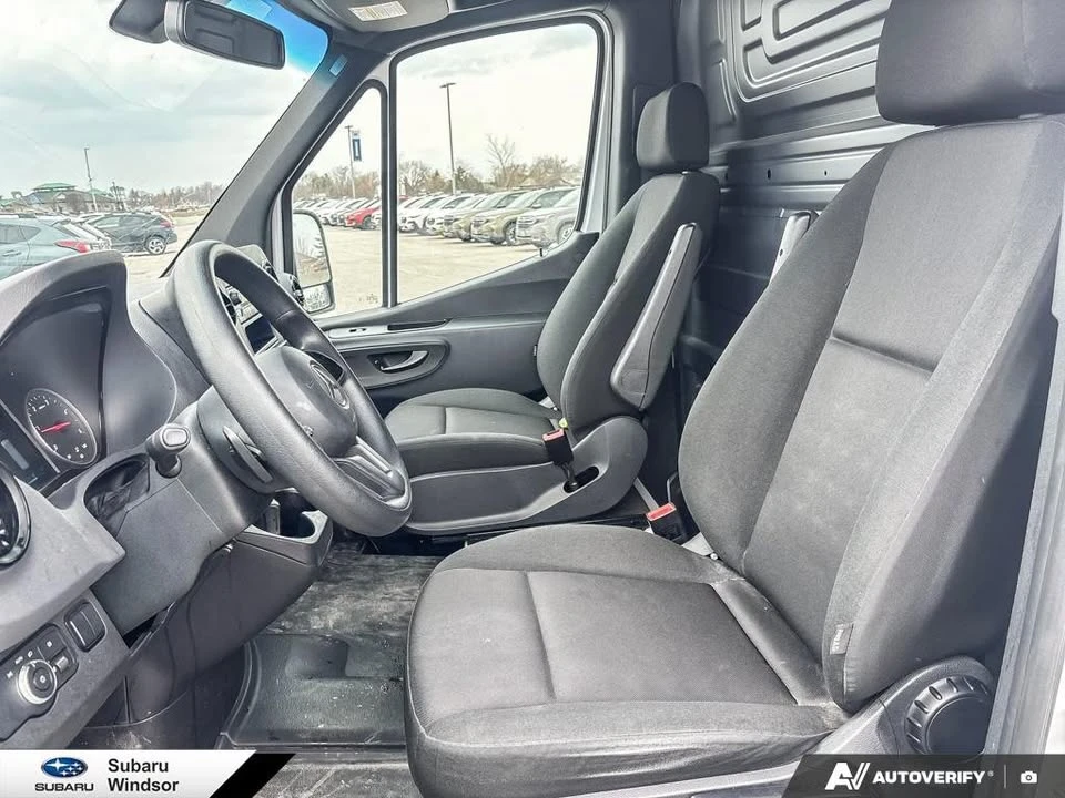 2024 Mercedes-Benz VS30 Sprinter - Image 10 of 16
