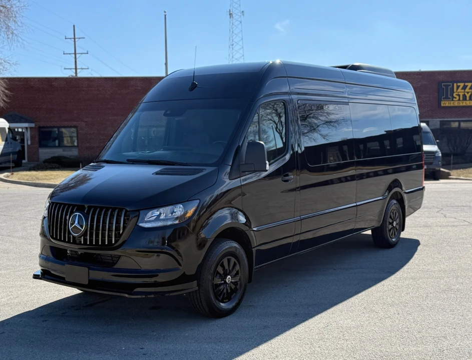 2024 Mercedes-Benz VS30 Sprinter - Image 2 of 21