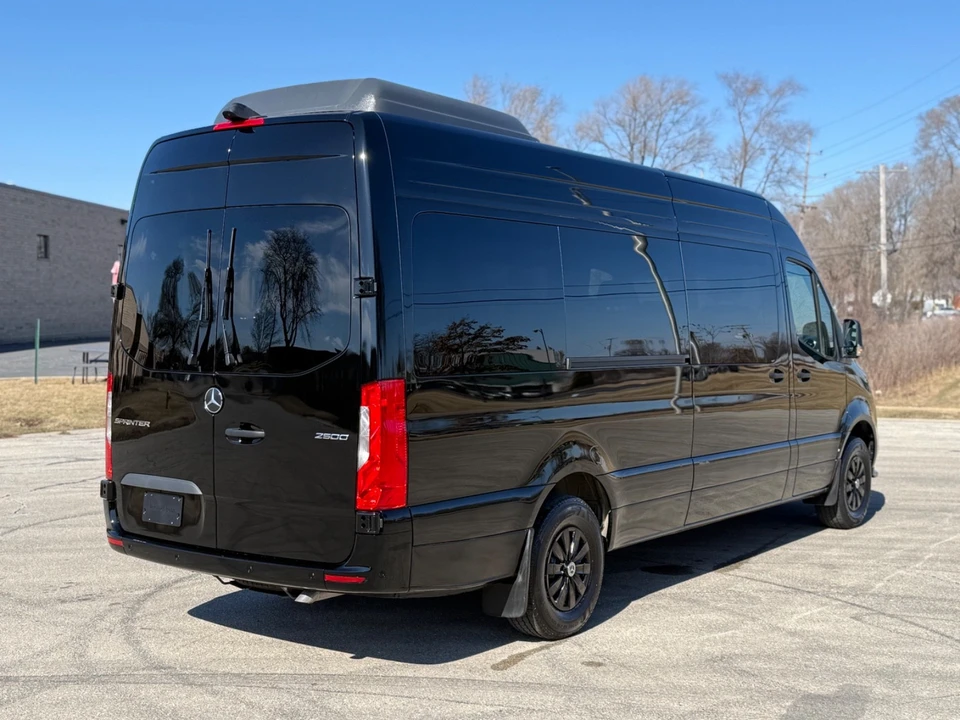 2024 Mercedes-Benz VS30 Sprinter - Image 3 of 21
