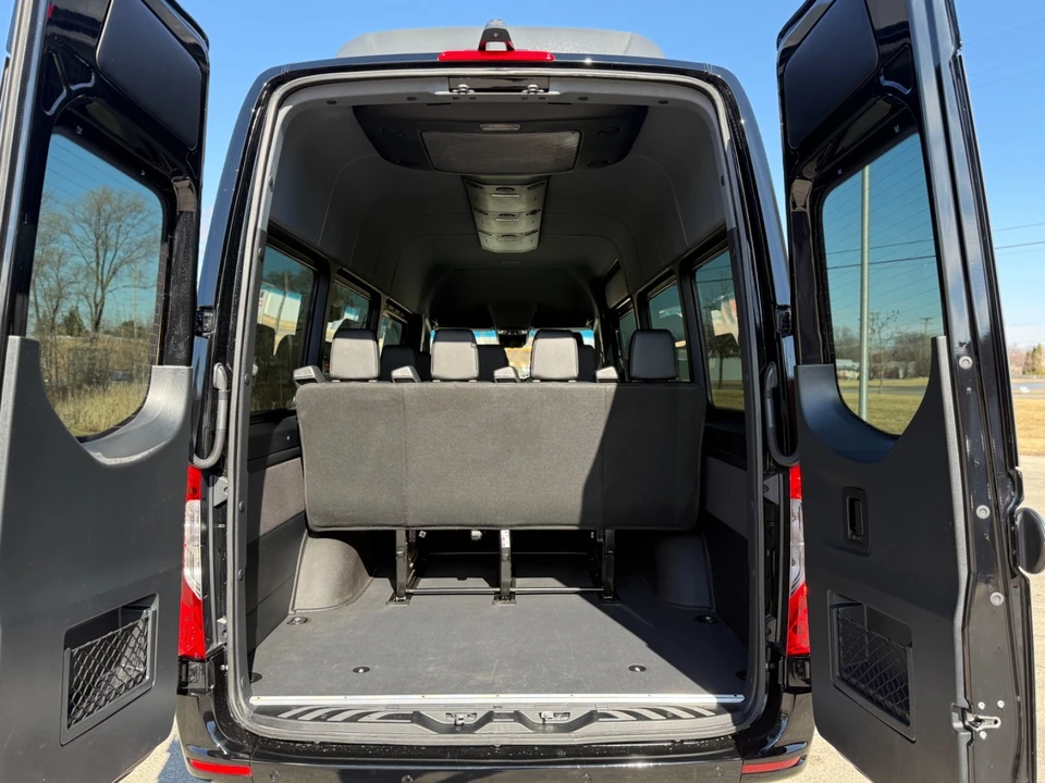 2024 Mercedes-Benz VS30 Sprinter - Image 11 of 21