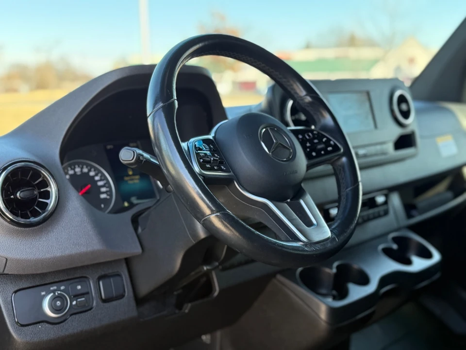2024 Mercedes-Benz VS30 Sprinter - Image 13 of 21