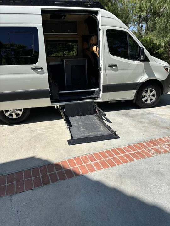2024 Mercedes-Benz VS30 Sprinter - Image 7 of 9