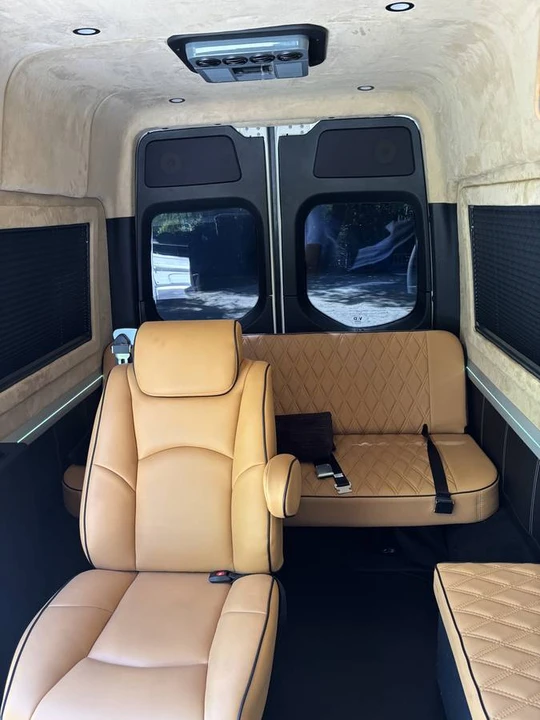 2024 Mercedes-Benz VS30 Sprinter - Image 5 of 9