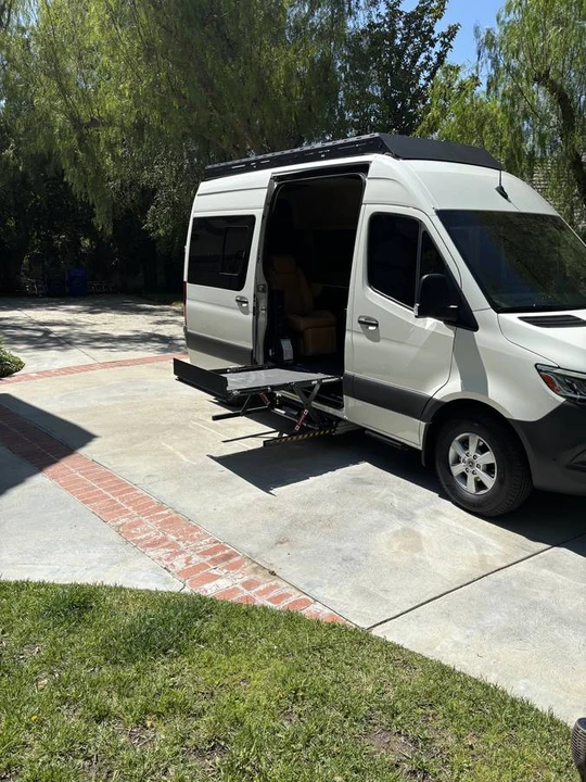 2024 Mercedes-Benz VS30 Sprinter - Image 6 of 9