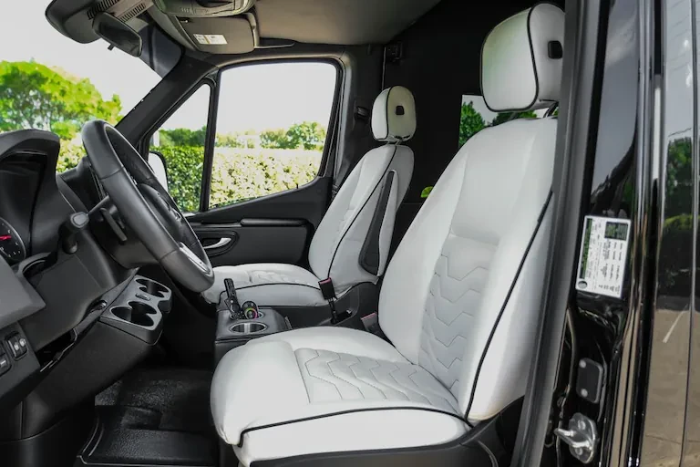 2024 Mercedes-Benz VS30 Sprinter - Image 10 of 17