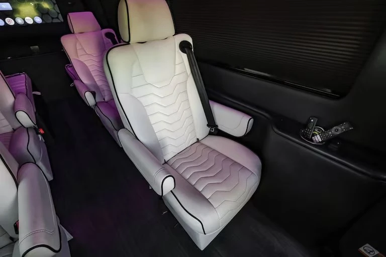 2024 Mercedes-Benz VS30 Sprinter - Image 11 of 17