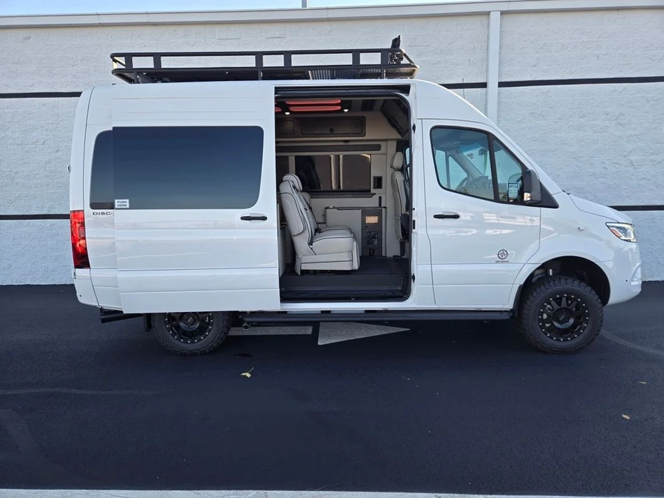 2024 Mercedes-Benz VS30 Sprinter - Image 5 of 12
