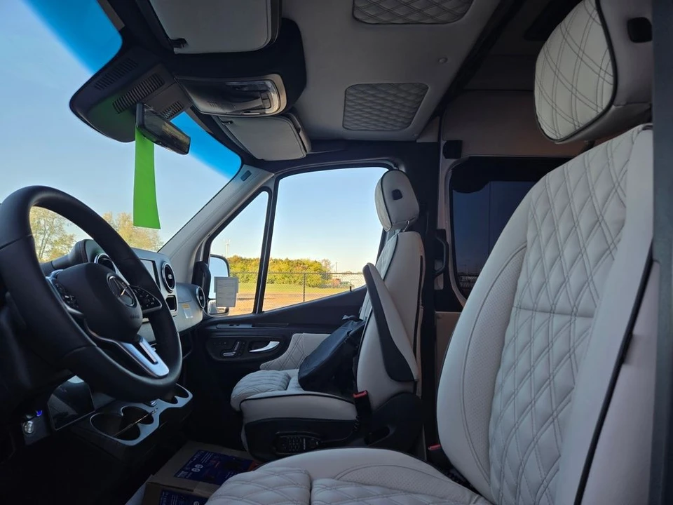 2024 Mercedes-Benz VS30 Sprinter - Image 7 of 12